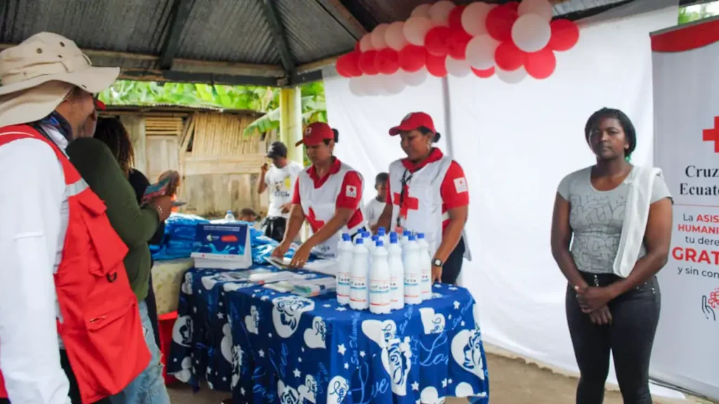Charla sobre la producción y distribución de cloro para desinfección.
