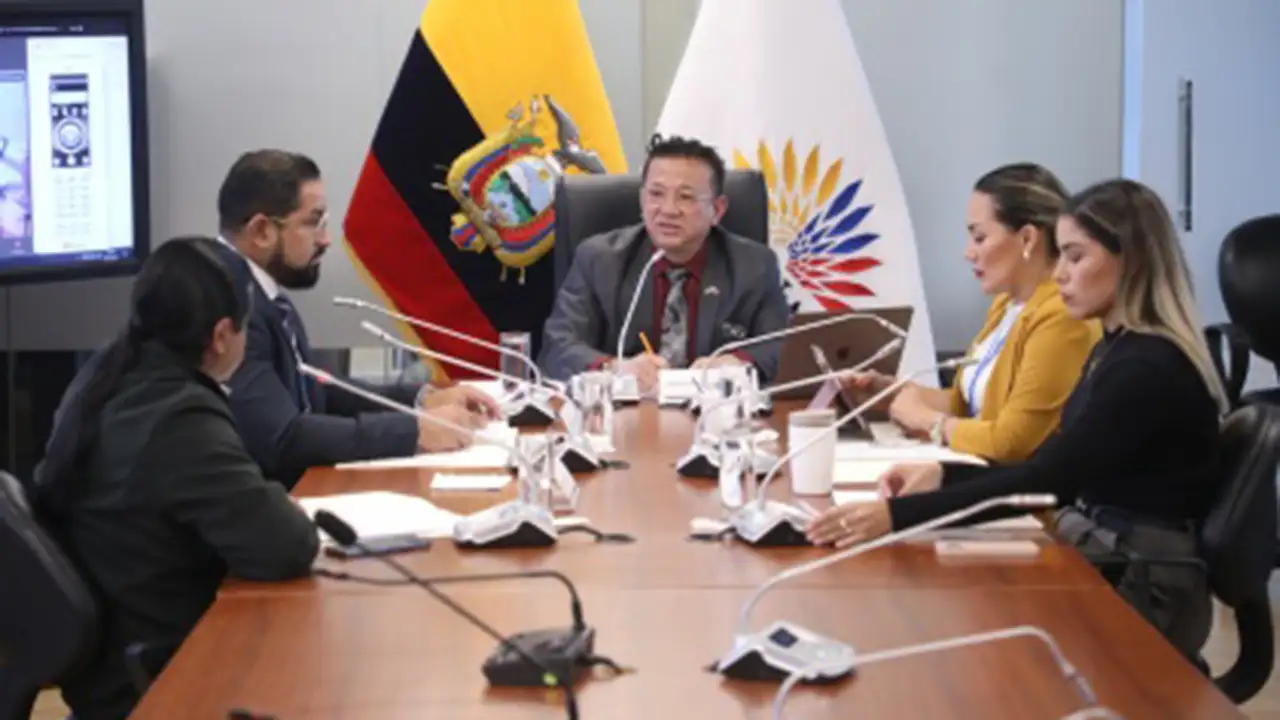 Comisión inicia investigación de denuncia a legisladora