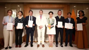 Noboa y la comunidad ecuatoriana en Japón