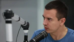 Noboa defiende minería y anuncia emergencia en salud