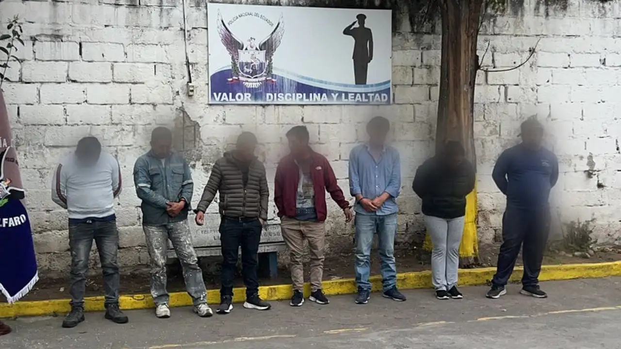 Operativo desmantela centro de acopio de objetos robados