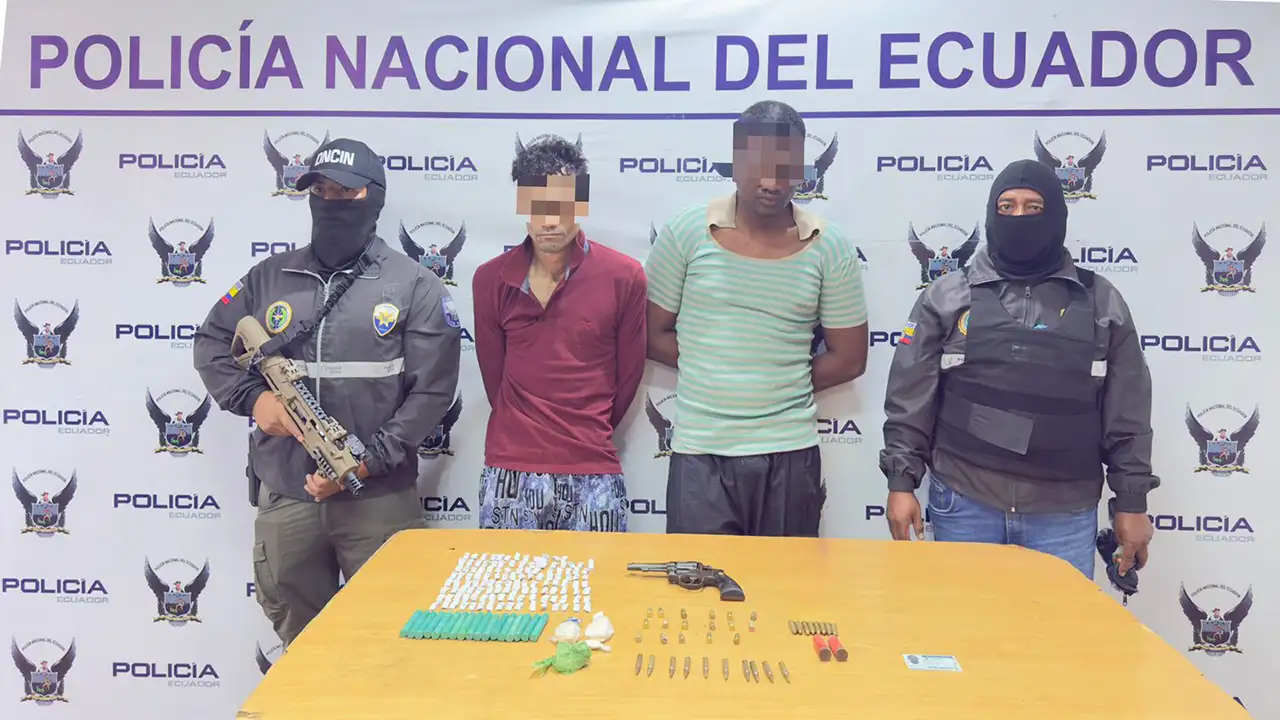 Capturan a alias "JC" y "La E03" en el Distroto 9 de Octubre, Guayaquil
