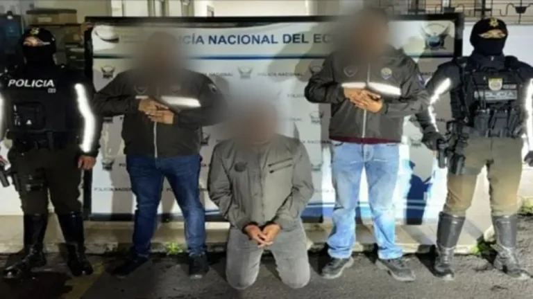 Operativo "ALTAIR l" incauta alcaloides ocultos en vehículo