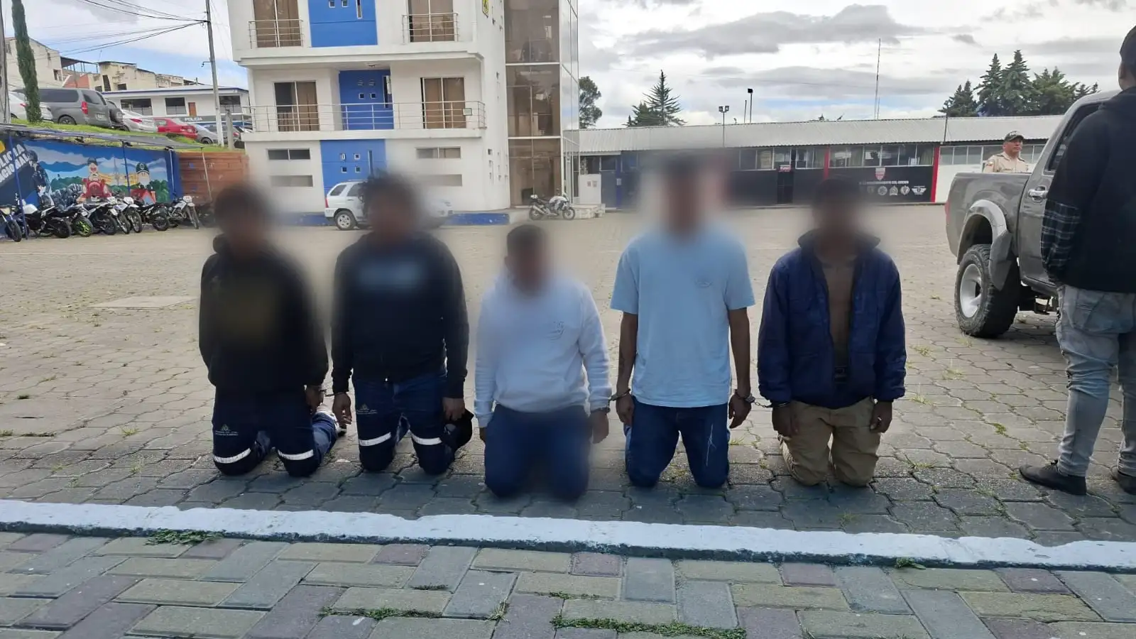 Siete presuntos miembros de los "Lobos" aprehedidos en Loja